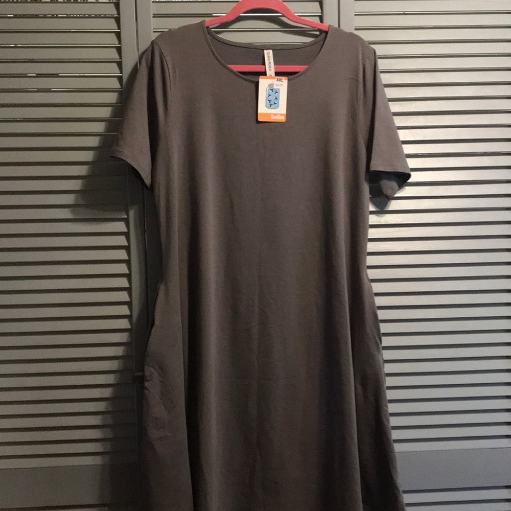 Tunic with pockets